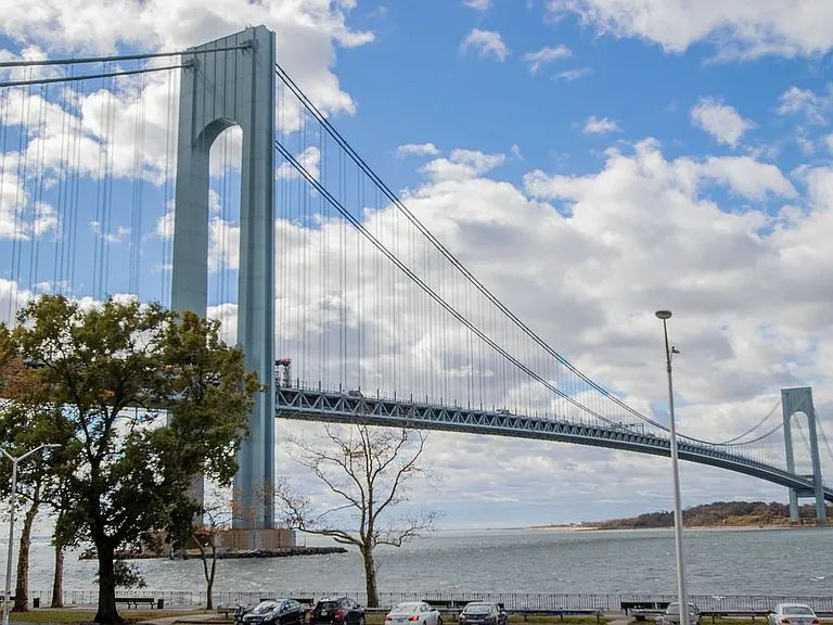 My image 27 description